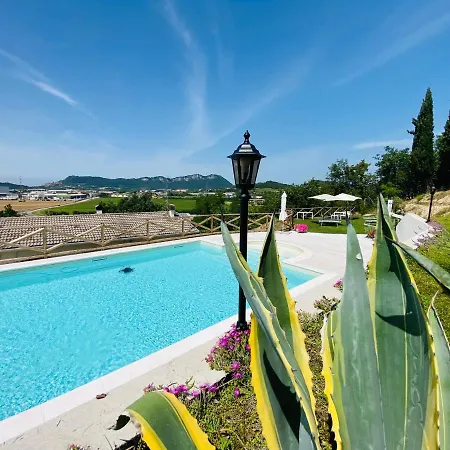 Apartman Poggio Ulivo Pool-apartments